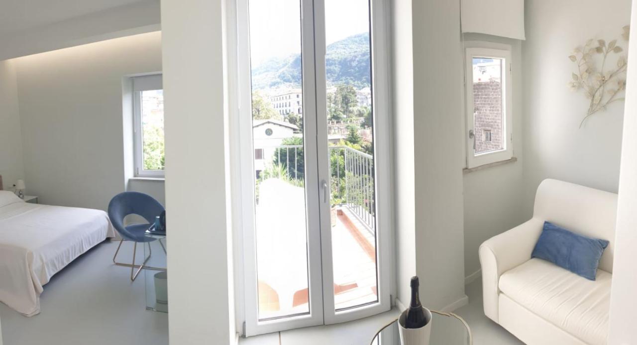 Younique Sorrento Exterior photo
